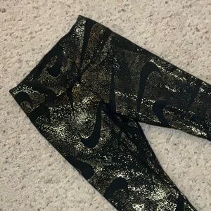 Nike Dri fit WMNS Leggings Size Small